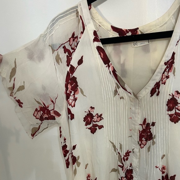 Floral Flowy Mini Dress - Picture 4 of 6